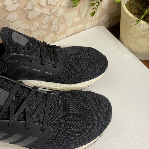 ADIDAS🔴UltraBoost LTD black/white  Men’s size 9 - Picture 12 of 12